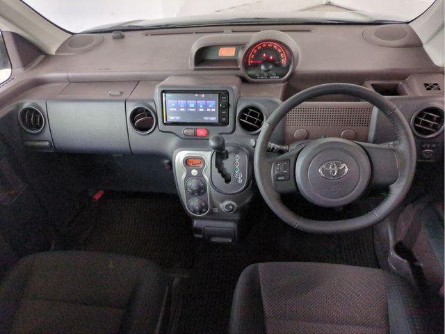 TOYOTA SPADE 2016
