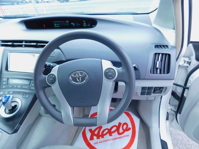 TOYOTA PRIUS 2010