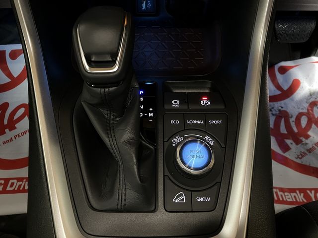 TOYOTA RAV4 4WD 2024