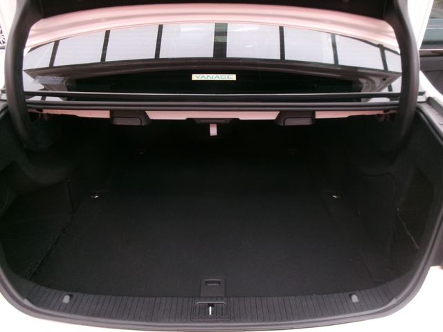 MERCEDES BENZ MERCEDES BENZ E class sedan 2012