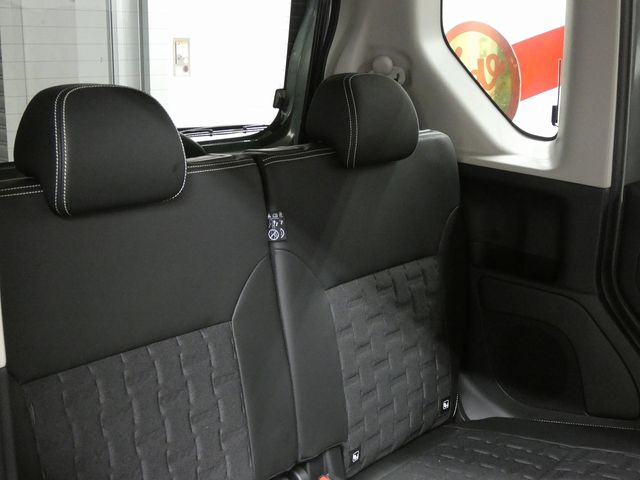 MITSUBISHI DELICA MINI 2025