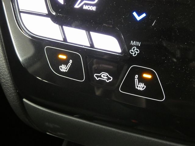 MITSUBISHI DELICA MINI 2025