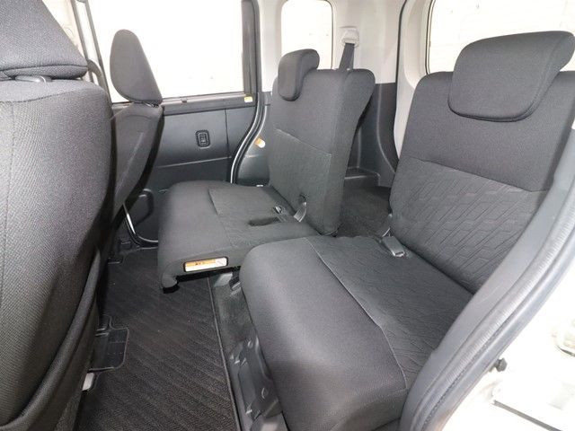 TOYOTA ROOMY 2016