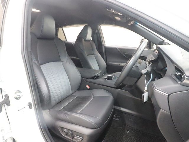 TOYOTA HARRIER HYBRID 2023