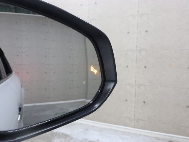 TOYOTA HARRIER HYBRID 2023