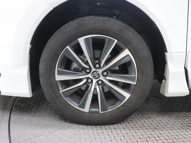 TOYOTA HARRIER HYBRID 2023