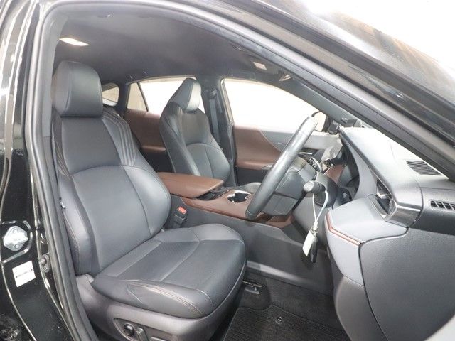 TOYOTA HARRIER 2WD 2021