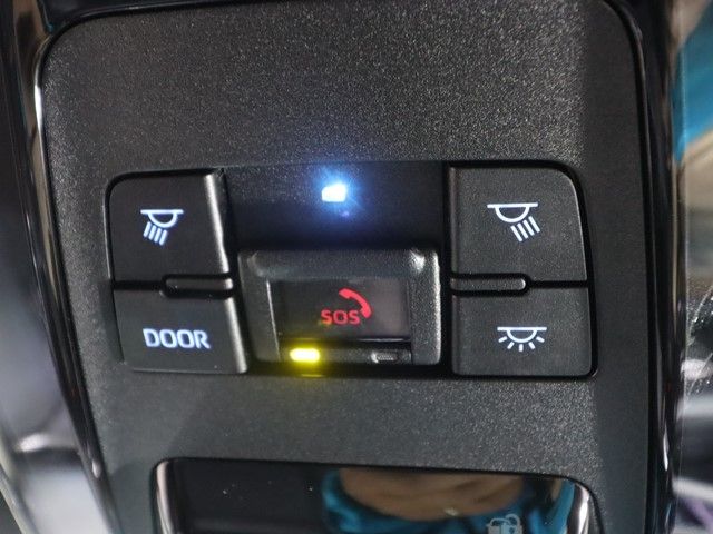 TOYOTA HARRIER 2WD 2021