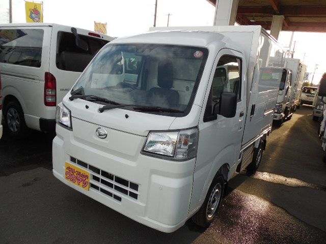 DAIHATSU HIJET truck 2025