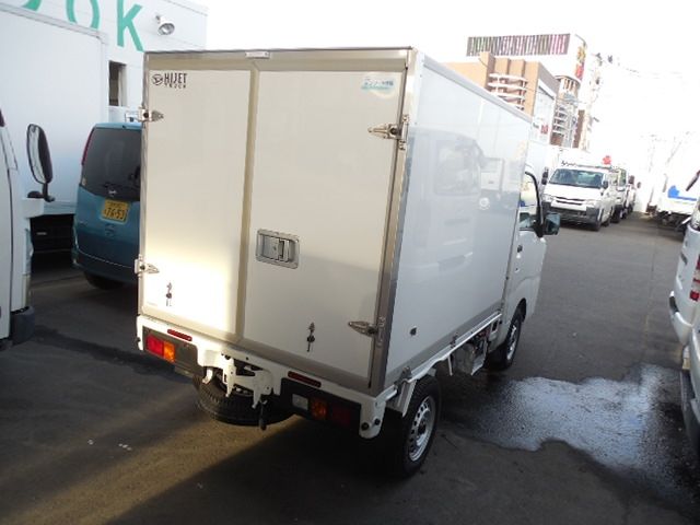 DAIHATSU HIJET truck 2025