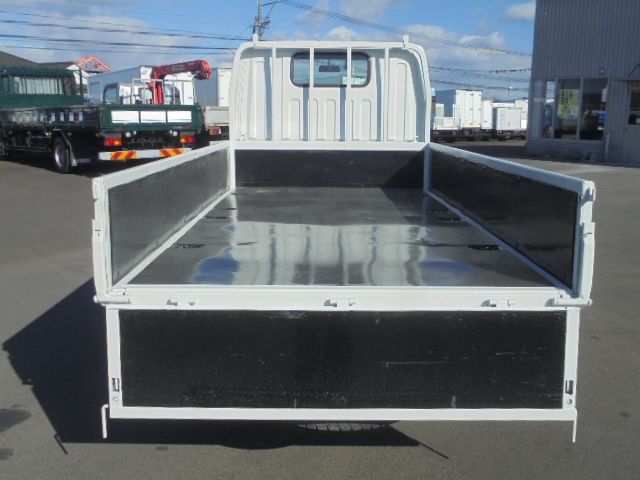 MITSUBISHI CANTER 2015