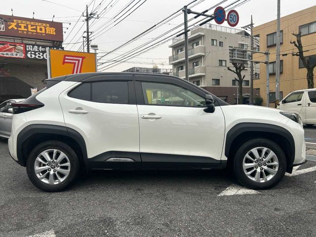 TOYOTA YARIS CROSS HYBRID 2022