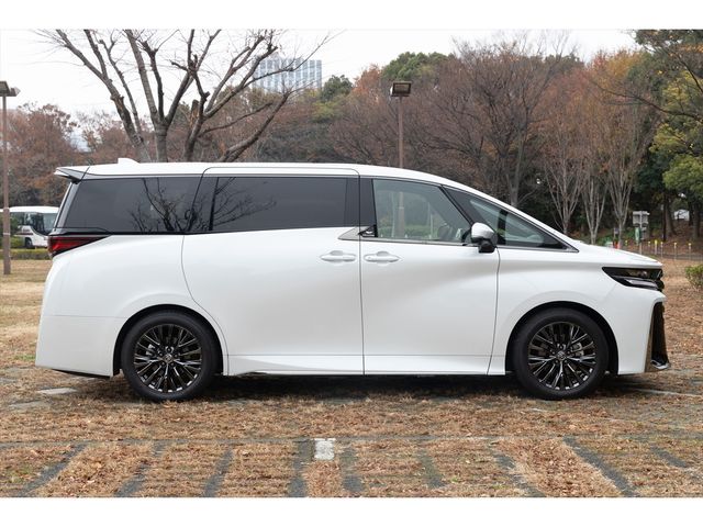 TOYOTA VELLFIRE 2025