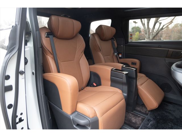 TOYOTA VELLFIRE 2025