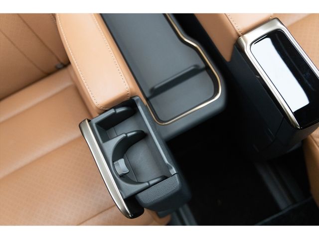 TOYOTA VELLFIRE 2025