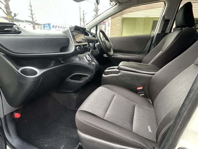 TOYOTA SIENTA HYBRID 2021