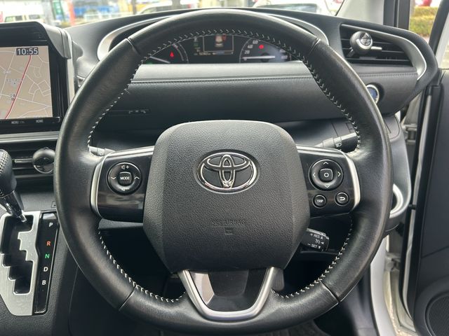 TOYOTA SIENTA HYBRID 2021