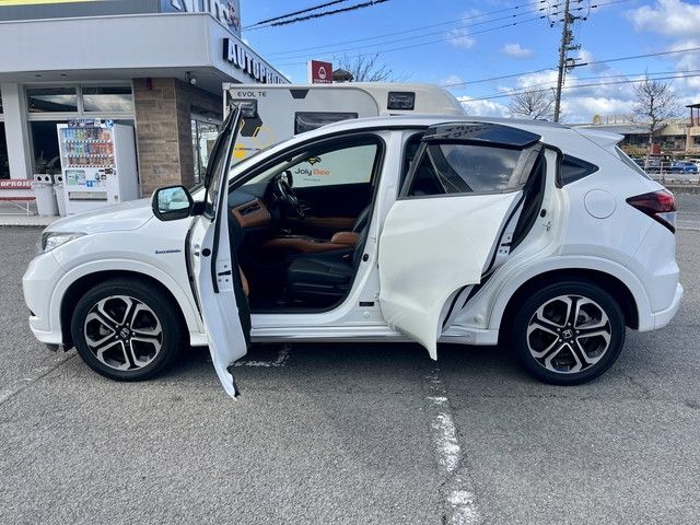 HONDA VEZEL HYBRID 2016