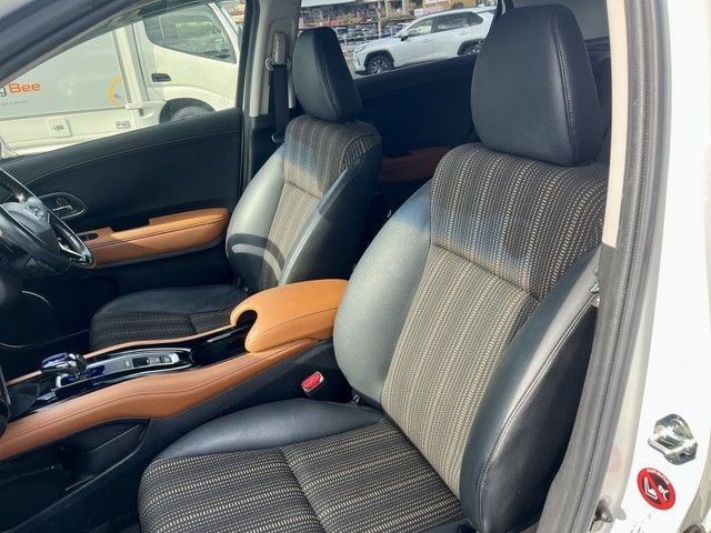 HONDA VEZEL HYBRID 2016