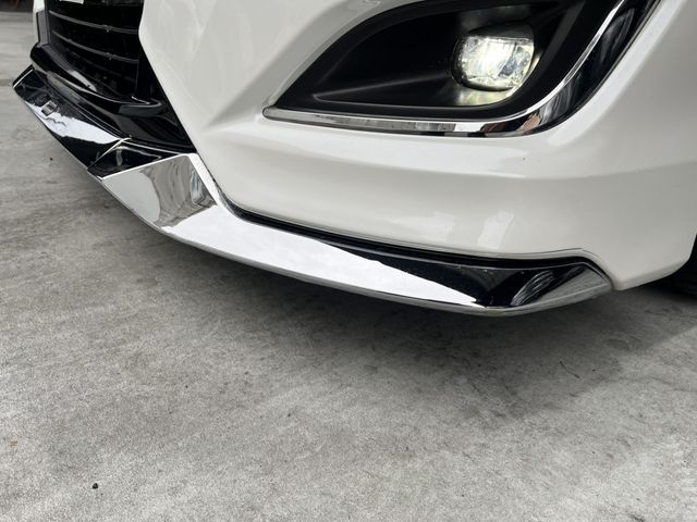 TOYOTA ESQUIRE HYBRID 2018