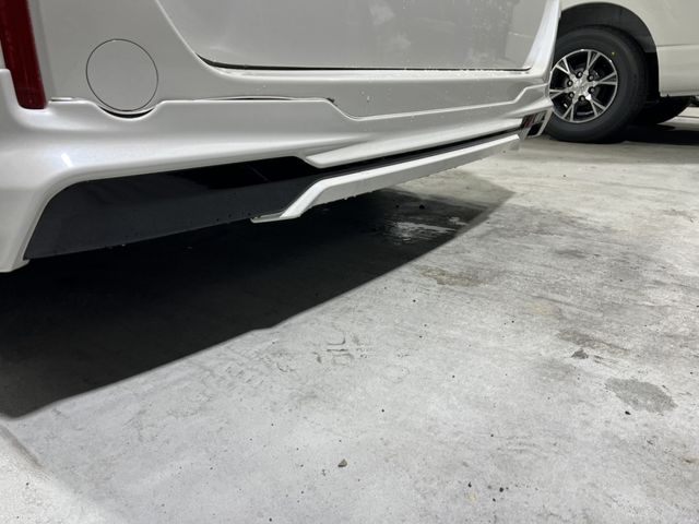 TOYOTA ESQUIRE HYBRID 2018