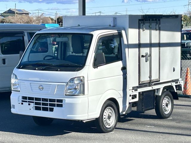 NISSAN NT100 CLIPPER 2015