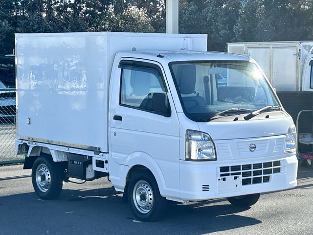 NISSAN NT100 CLIPPER 2015