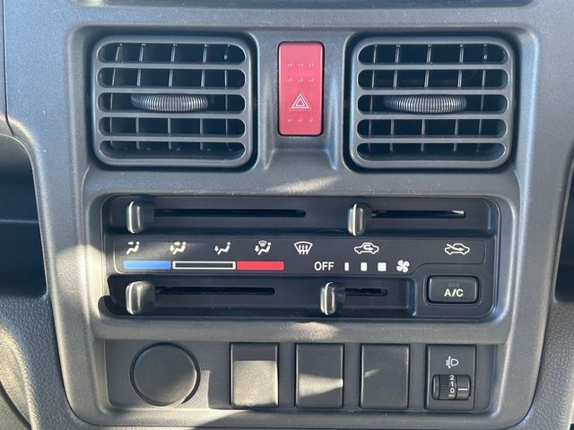 NISSAN NT100 CLIPPER 2015