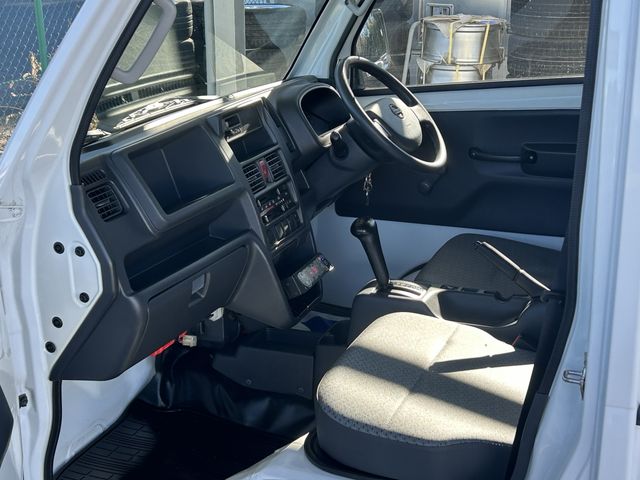 NISSAN NT100 CLIPPER 2015