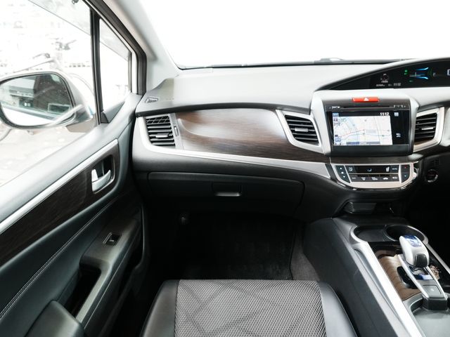 HONDA JADE HYBRID 2015