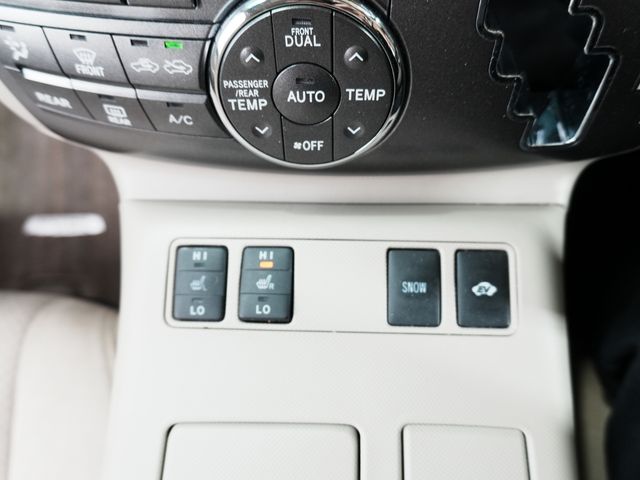 TOYOTA ESTIMA HYBRID 4WD 2010