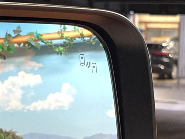 MITSUBISHI DELICA D:5 4WD 2024