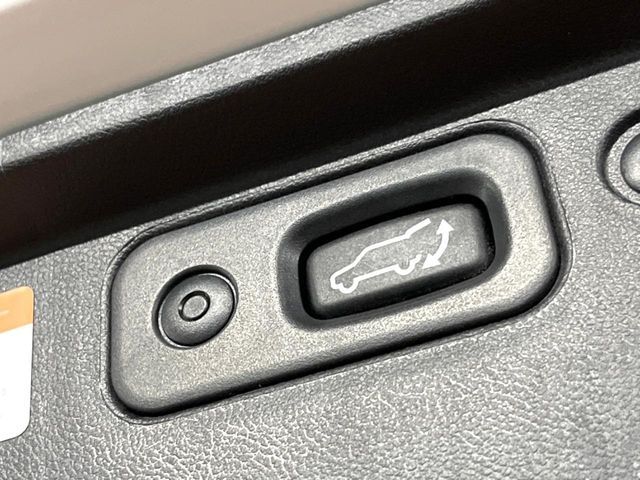 MITSUBISHI DELICA D:5 4WD 2024