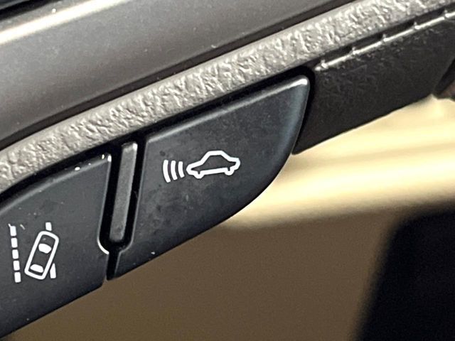 TOYOTA LANDCRUISER PRADO 2023