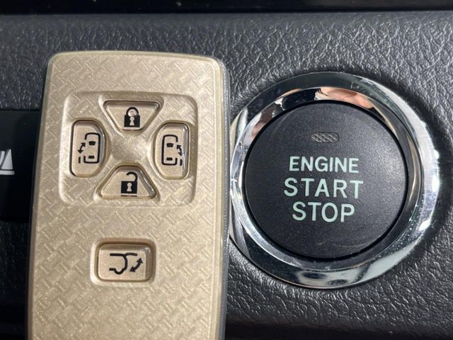 TOYOTA VELLFIRE 2014