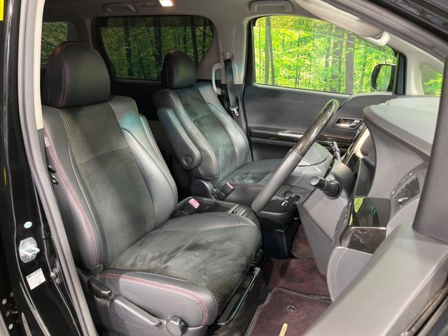 TOYOTA VELLFIRE 2014