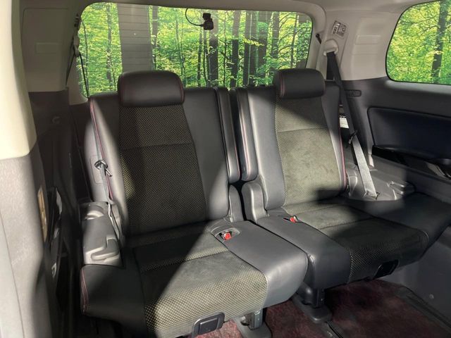 TOYOTA VELLFIRE 2014