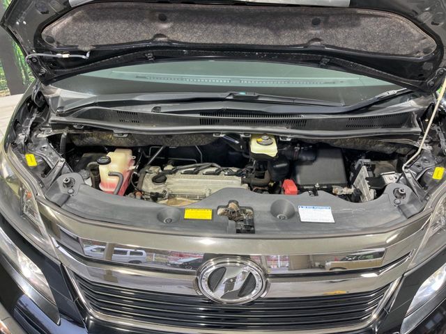 TOYOTA VELLFIRE 2014