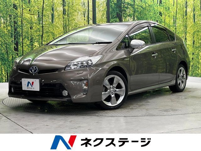 TOYOTA PRIUS 2013