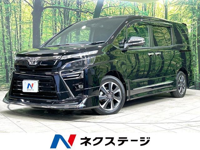 TOYOTA VOXY 2020