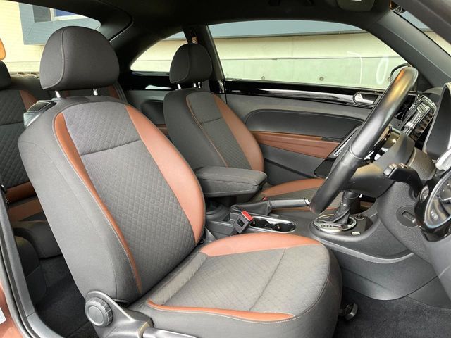 VOLKSWAGEN VOLKSWAGEN The BEETLE 2016