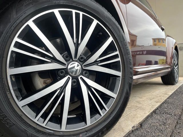 VOLKSWAGEN VOLKSWAGEN The BEETLE 2016