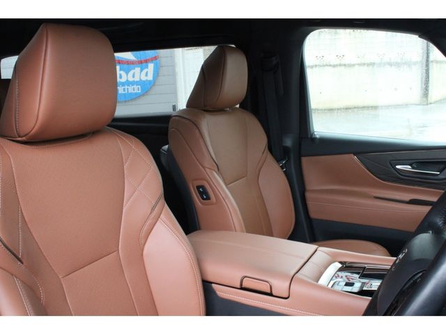 TOYOTA VELLFIRE 4WD 2024