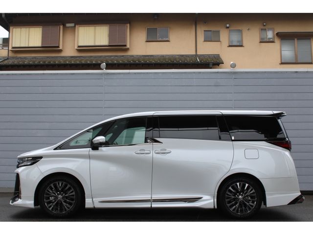 TOYOTA VELLFIRE 4WD 2024