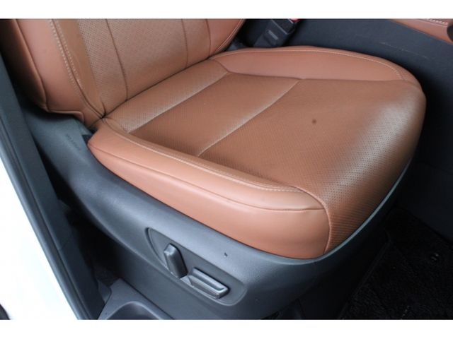 TOYOTA VELLFIRE 4WD 2024