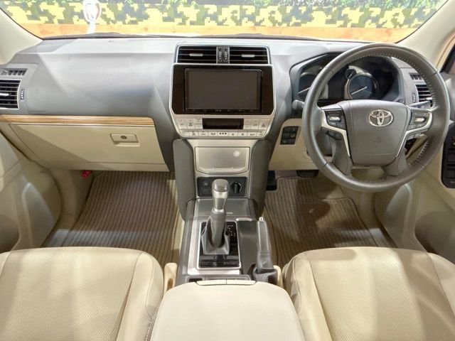 TOYOTA LANDCRUISER PRADO 2022