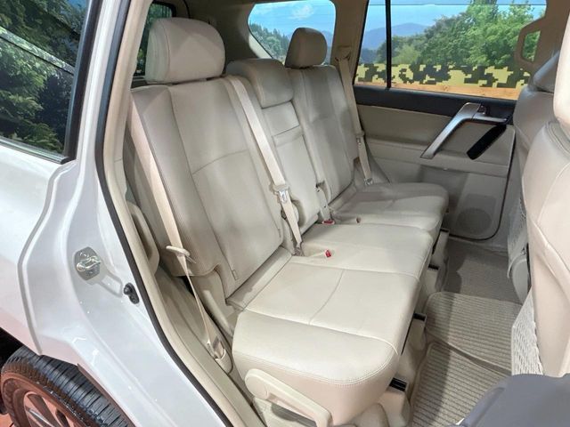 TOYOTA LANDCRUISER PRADO 2022