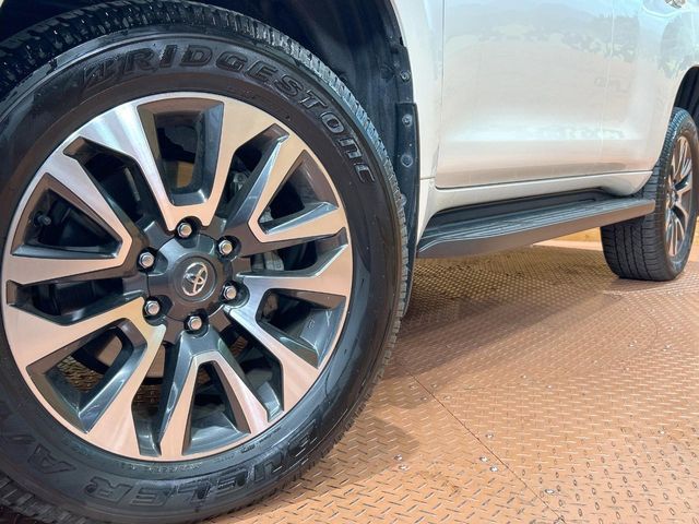 TOYOTA LANDCRUISER PRADO 2022