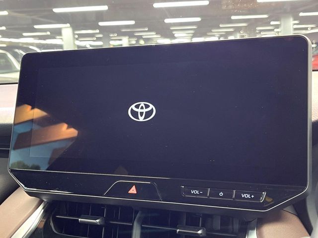 TOYOTA HARRIER 2WD 2024