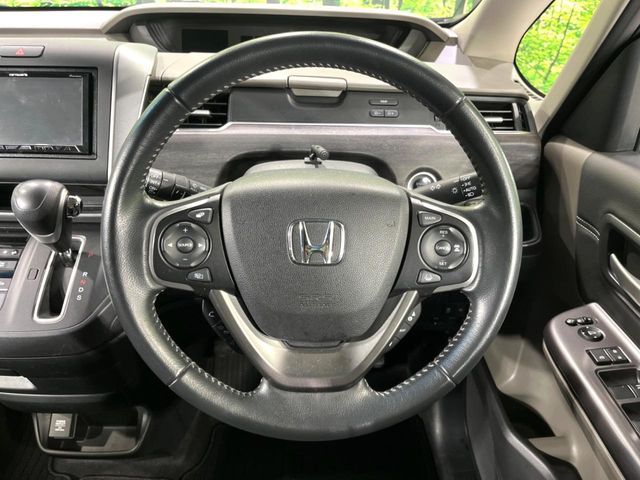 HONDA FREED plus 4WD 2017